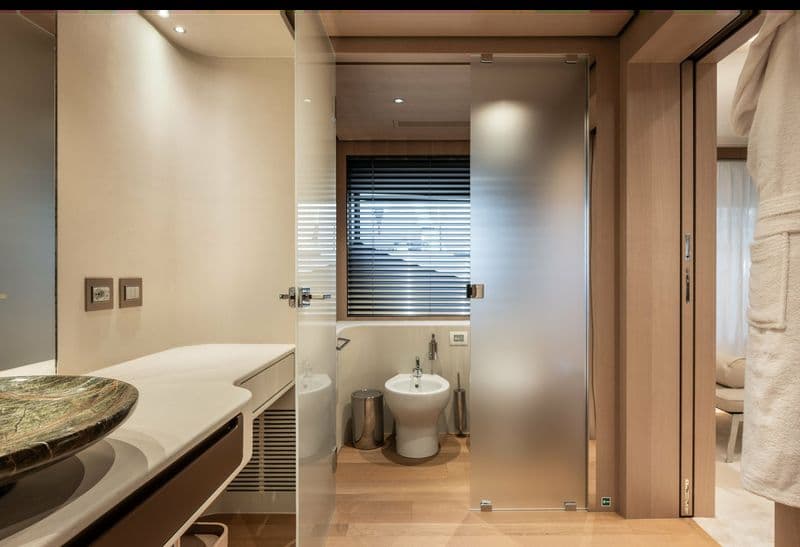 Master en-suite