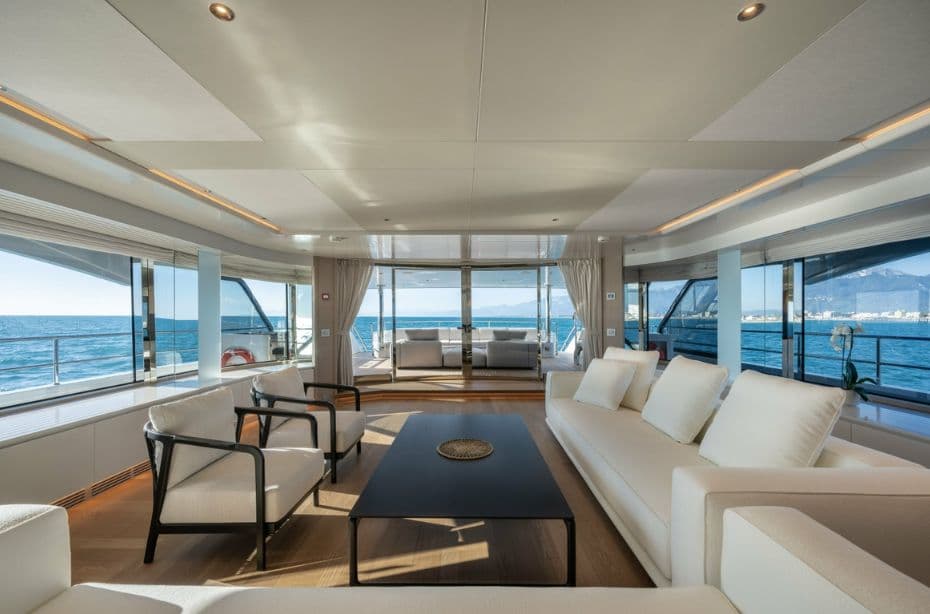 Main deck saloon